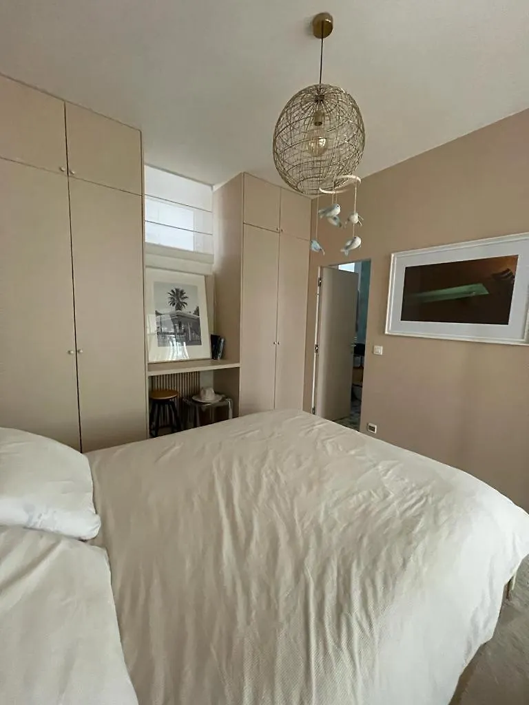 Charming Apartment For 4 People Paris 14